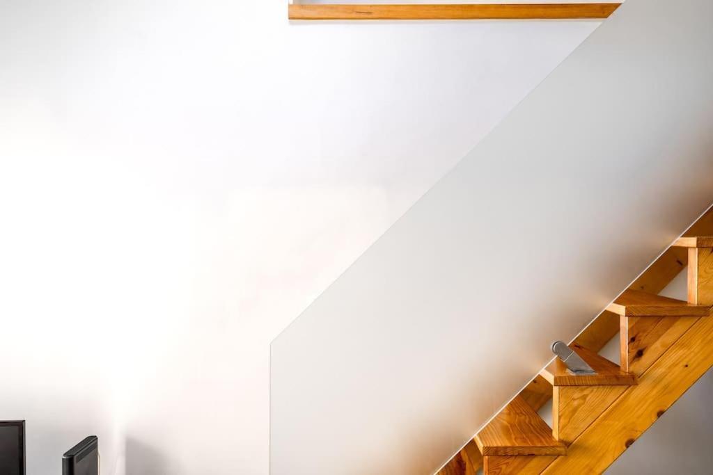 Charming Studio With Ac And Loft On Ground Floor Lisbona Esterno foto