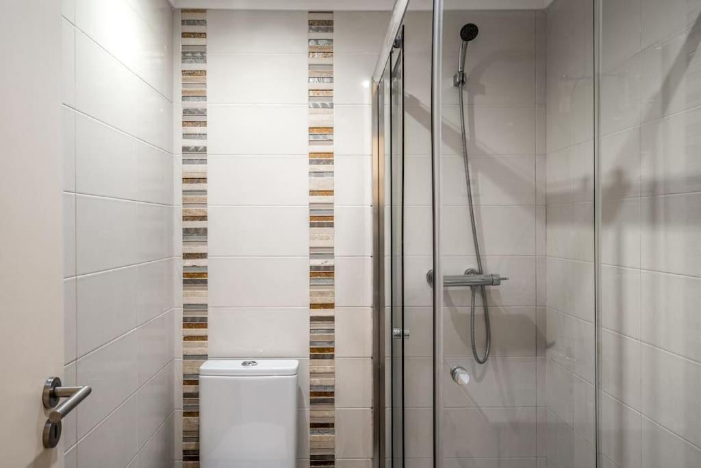 Charming Studio With Ac And Loft On Ground Floor Lisbona Esterno foto