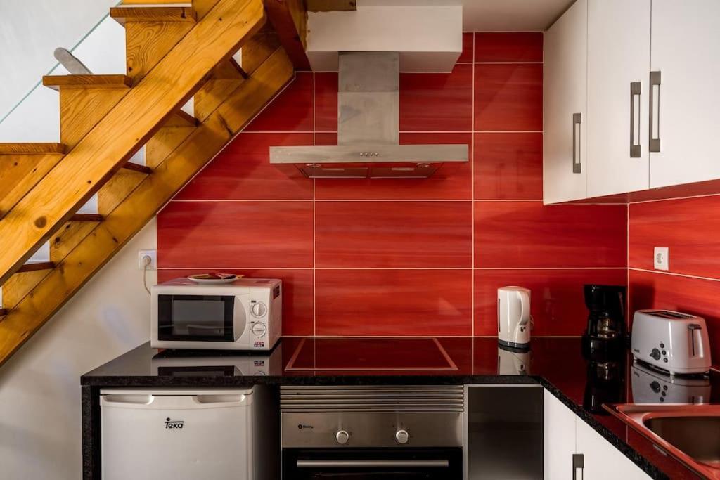 Charming Studio With Ac And Loft On Ground Floor Lisbona Esterno foto