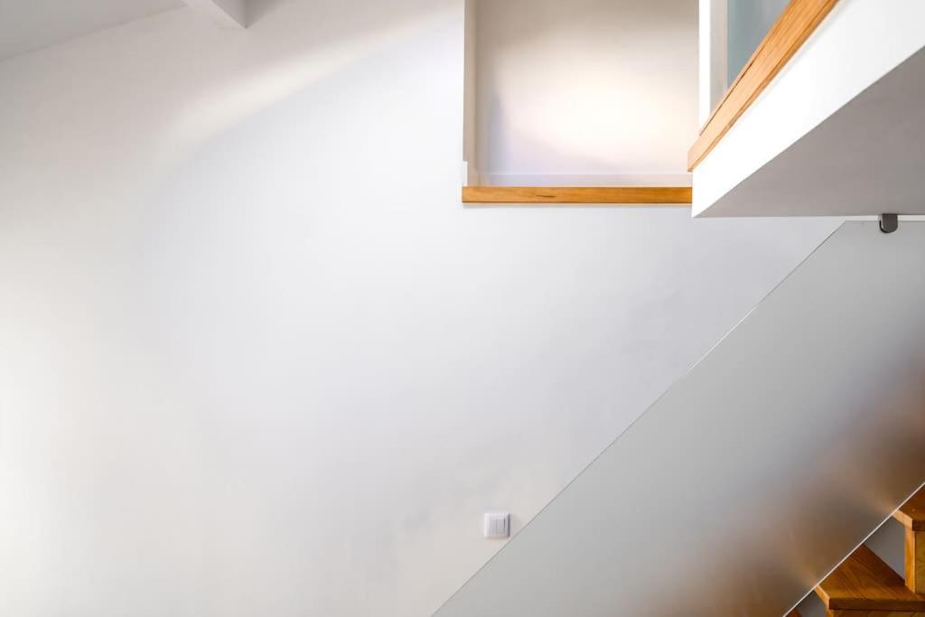Charming Studio With Ac And Loft On Ground Floor Lisbona Esterno foto